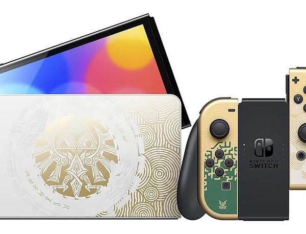 Nintendo Switch OLED - Zelda: Tears of The Kingdom Edition